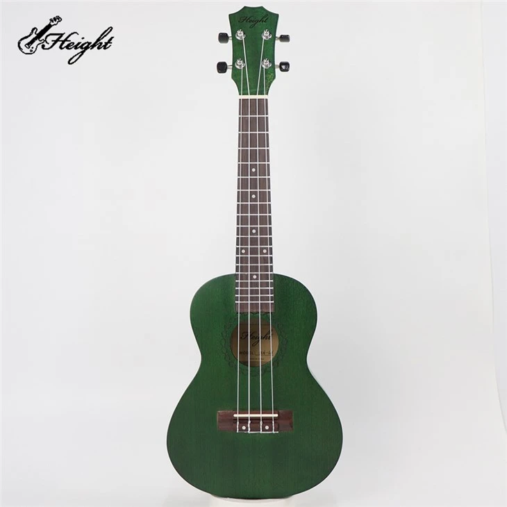 Vihreä Okoume Wood 21 23 26 Ukulele leikkimiseen